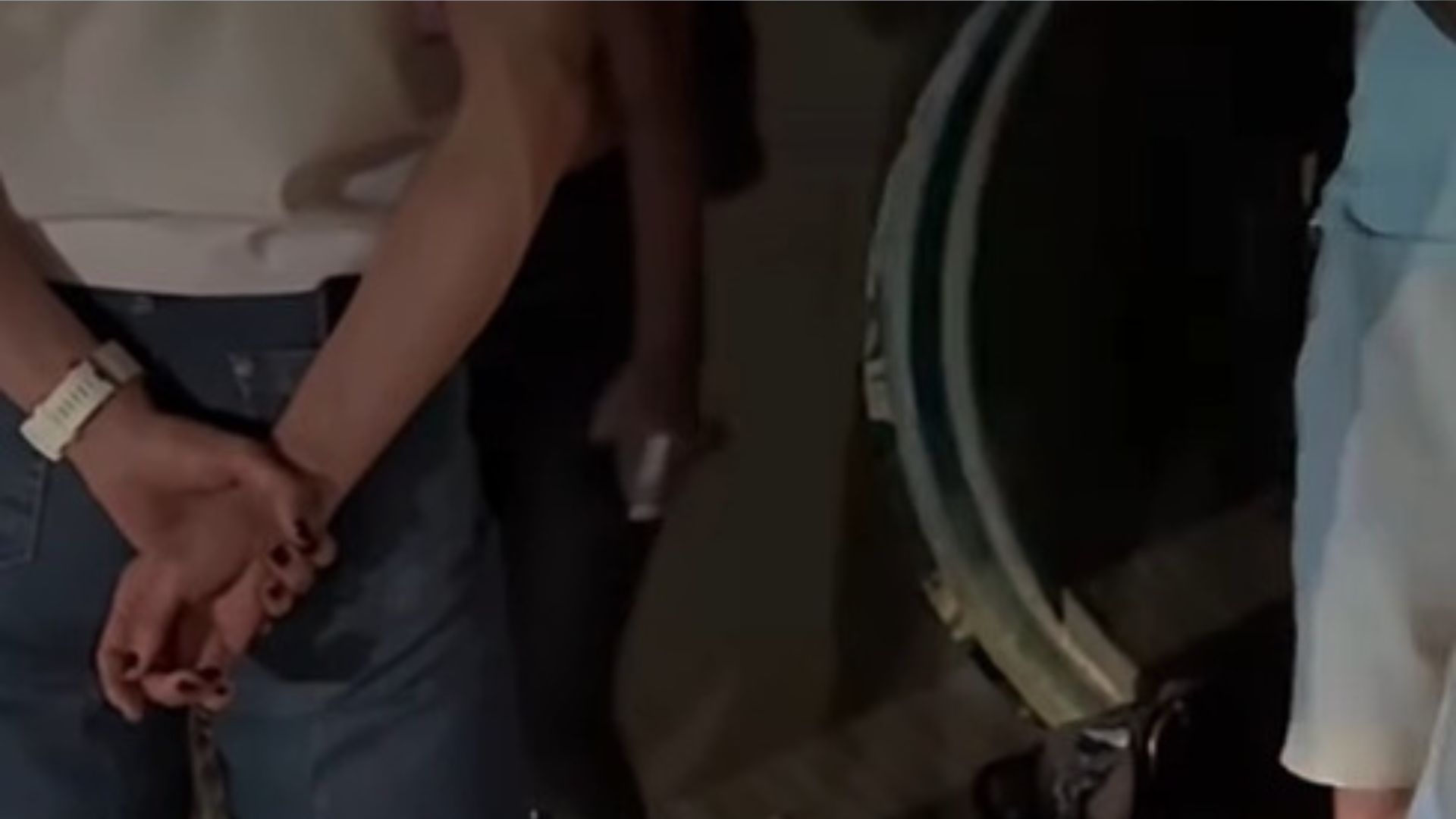 Prefeito flagra homem em ato sexual com mulher em situa&ccedil;&atilde;o de rua. Foto: Reprodu&ccedil;&atilde;o | V&iacute;deo