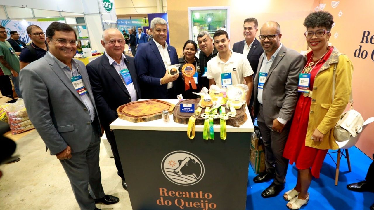 Governador Jerônimo Rodrigues Marcou Presença Na Solenidade De Abertura E Visitou a Feira