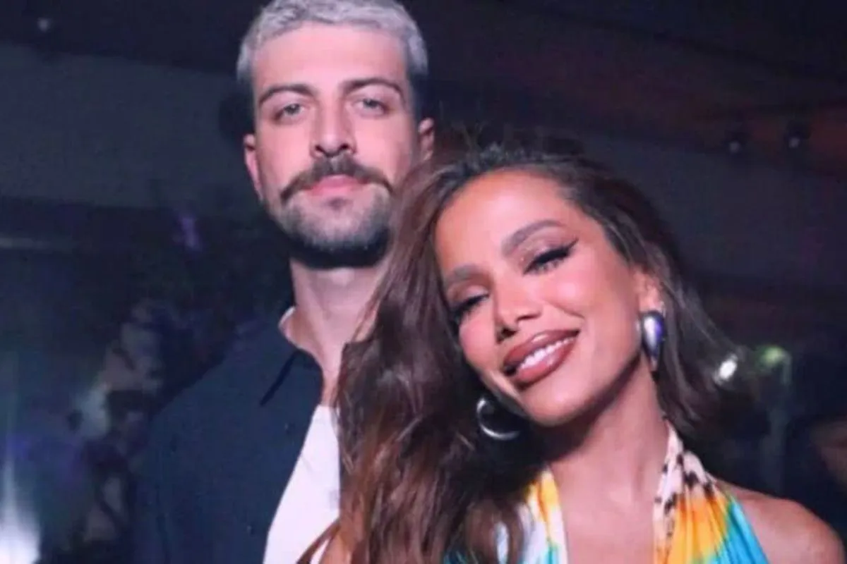 Vídeo: Anitta dá tempo no namoro e admite: 'comemorei cedo de mais'