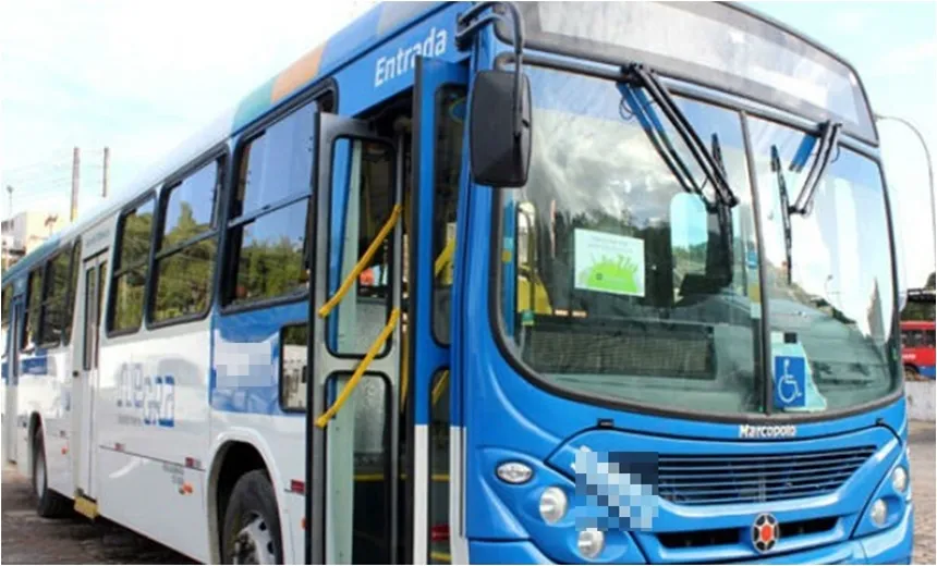 Ônibus é assaltado na Avenida Bonocô; suspeito conseguiu fugir