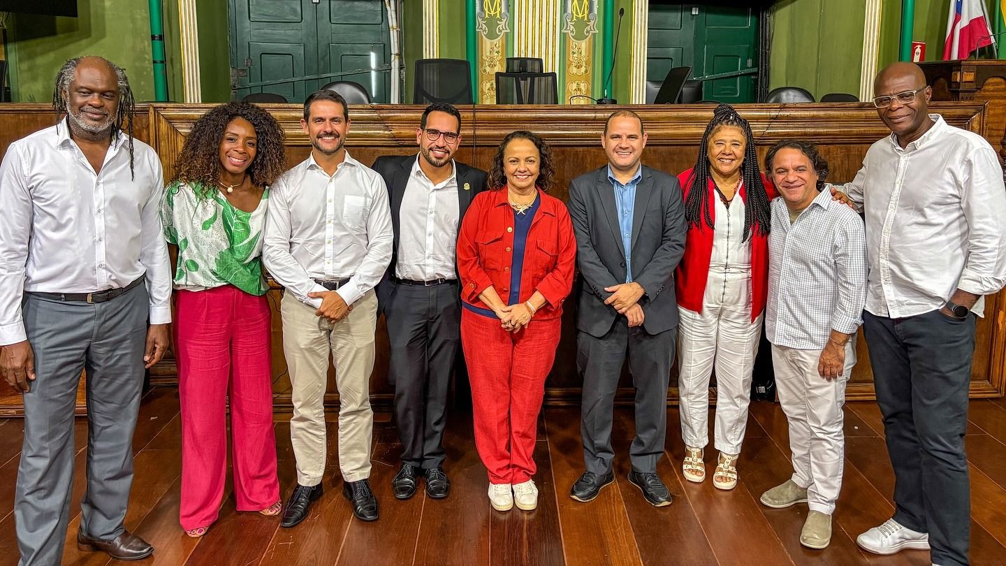 Oposição tira foto da Câmara esvaziada após cancelamento de sessão | Foto: divulgação
