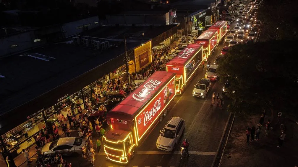 Cidades baianas recebem caravana de Natal da Coca-Cola; veja a programação