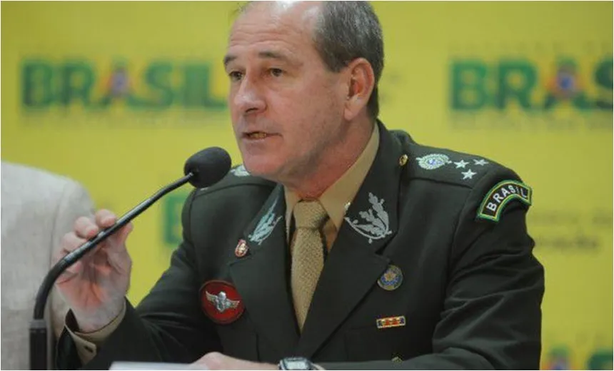 General de Exército Fernando Azevedo e Silva é anunciado como ministro da Defesa