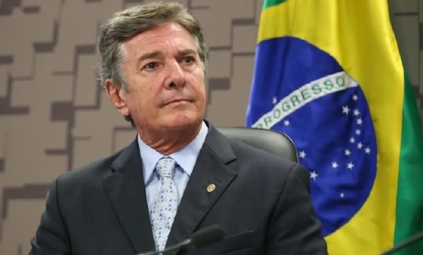 Ex-presidente Fernando Collor é alvo de operação da PF que combate lavagem de dinheiro
