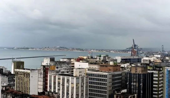 Dia dos Comerciários: Feriado deve ter pancadas de chuvas isoladas em Salvador