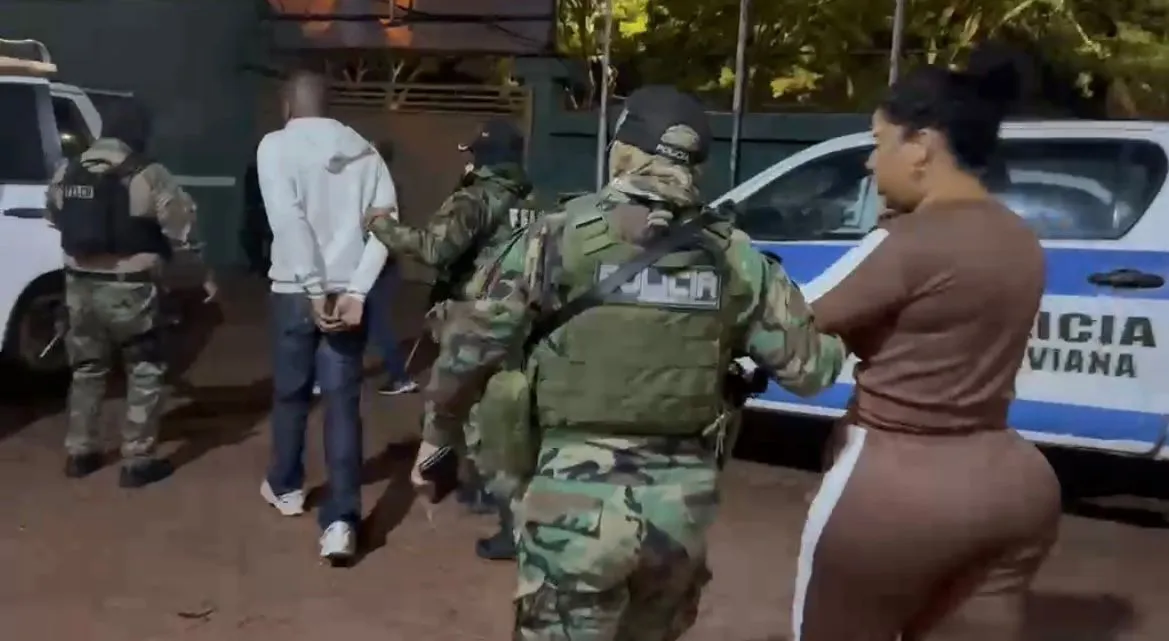 Vídeo: liderança de facção ligada ao tráfico de drogas é presa na Bolívia