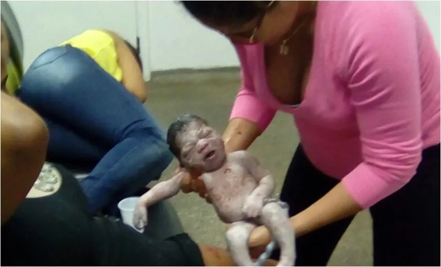Grávida dá à luz em plena recepção do Hospital Geral Roberto Santos