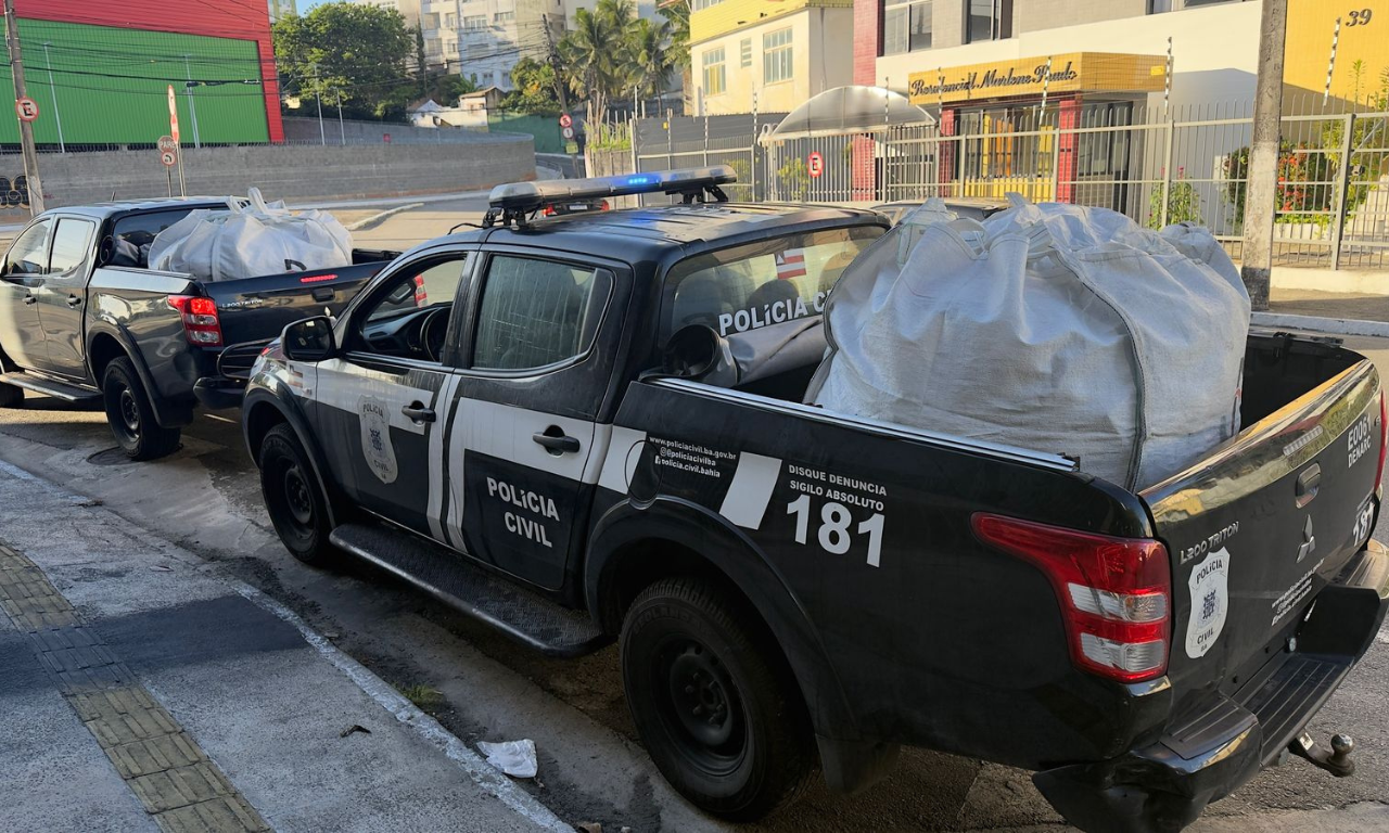 Polícia Civil de Feira e Salvador apreende mais de uma tolenelada de drogas. Foto: Divulgação | SSP-BA