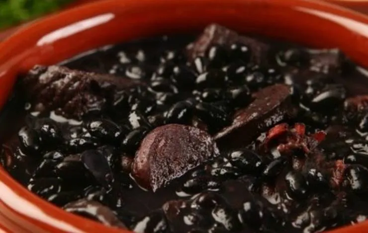 Grupo Aratu e Casa do Benin realizam feijoada em comemoração ao Bicentenário da Independência