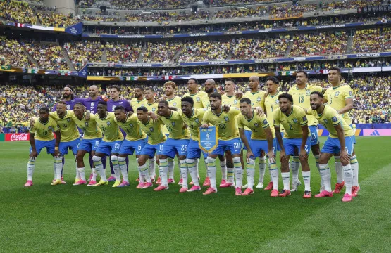 De virada Brasil supera Japão e vai às oitavas da Copa do Mundo