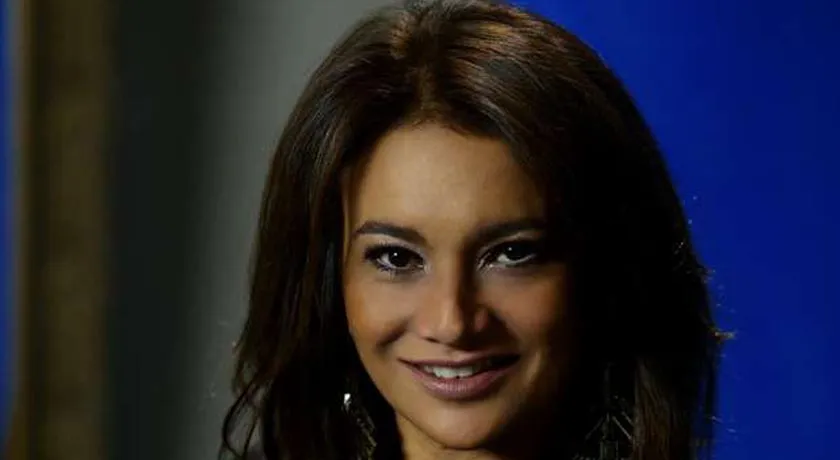 Grávida aos 45, Dira Paes conta que já perdeu dois bebês