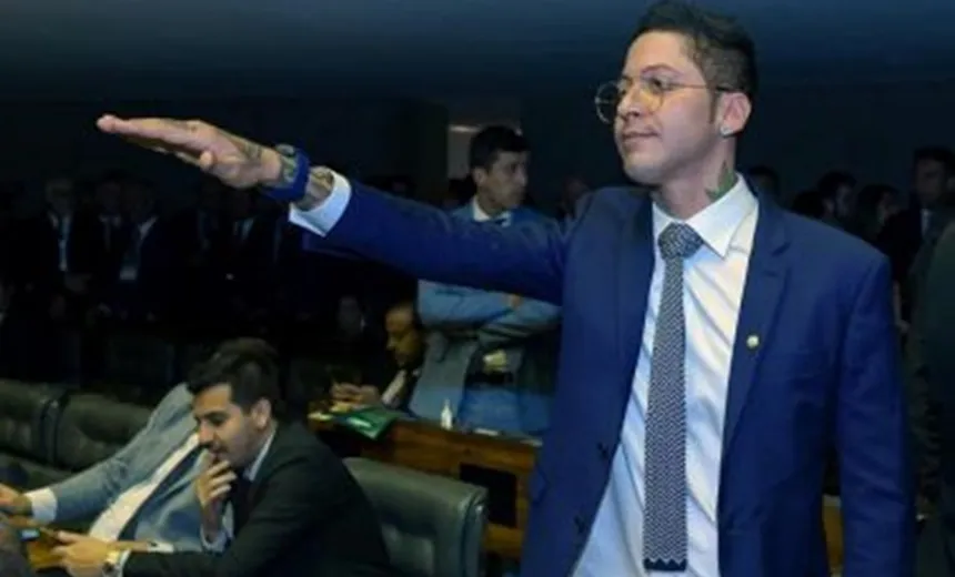 Fãs criticam Kannário após deputado votar a favor da reforma da Previdência; "roeu a corda"