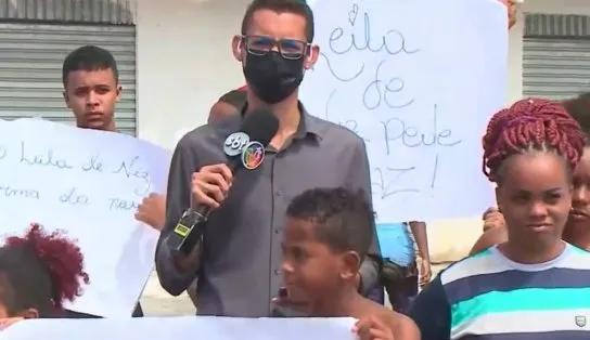 Jovens baleados em Itinga são transferidos para o HGE; comunidade acusa PM de chegar atirando