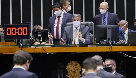 Câmara conclui votação, em 1º turno, da PEC favorável ao pagamento de auxílio emergencial