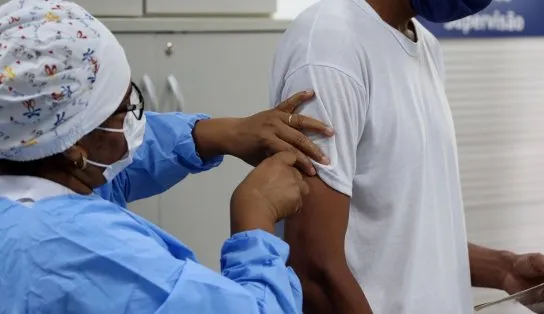 Vacina contra meningites está disponível nos 156 postos de saúde de Salvador