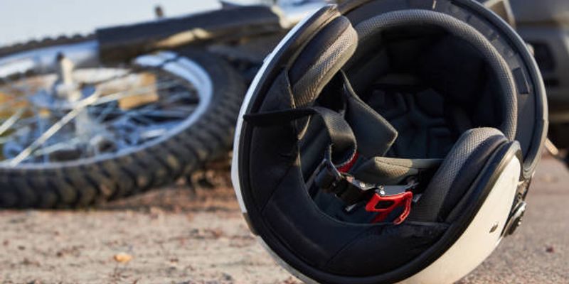 No primeiro semestre de 2025, as mortes de motociclistas caíram 37% em relação ao ano anterior, mostrando os impactos positivos de medidas educativas, fiscalização e melhorias na infraestrutura viária/Foto: Istock