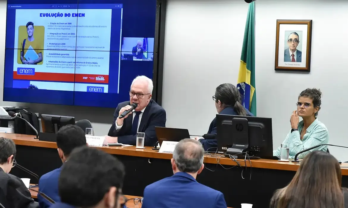 "Não houve vazamento", diz presidente do Inep sobre Enem 2025