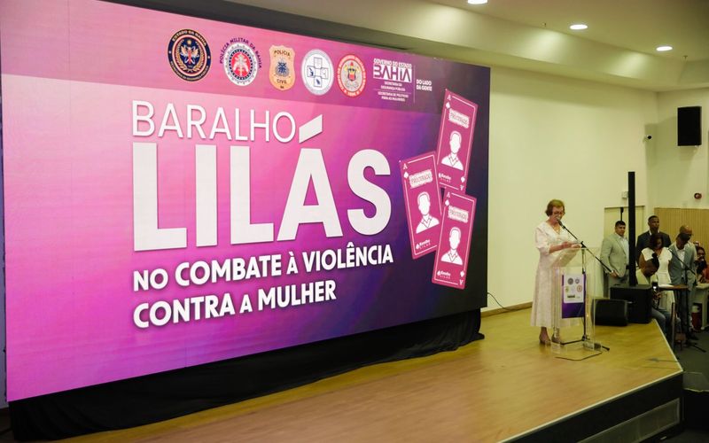 O projeto Baralho do Crime Lil&aacute;s, criado pelo Governo da Bahia, divulga imagens e informa&ccedil;&otilde;es de suspeitos de crimes contra mulheres para incentivar den&uacute;ncias an&ocirc;nimas e acelerar a captura de agressores/Foto: Douglas Amaral