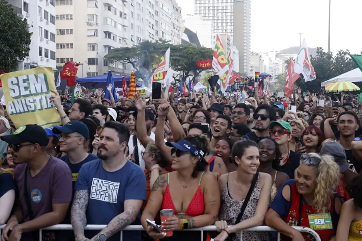 O ato contra a PEC da Blindagem ocorreu em diversas capitais do país. Foto: Tânia Rêgo/Agência Brasil
