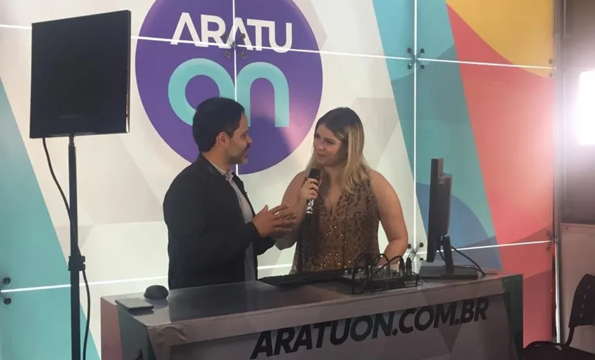 Marília Mendonça fala sobre show, namorado e morte de Gabriel Diniz