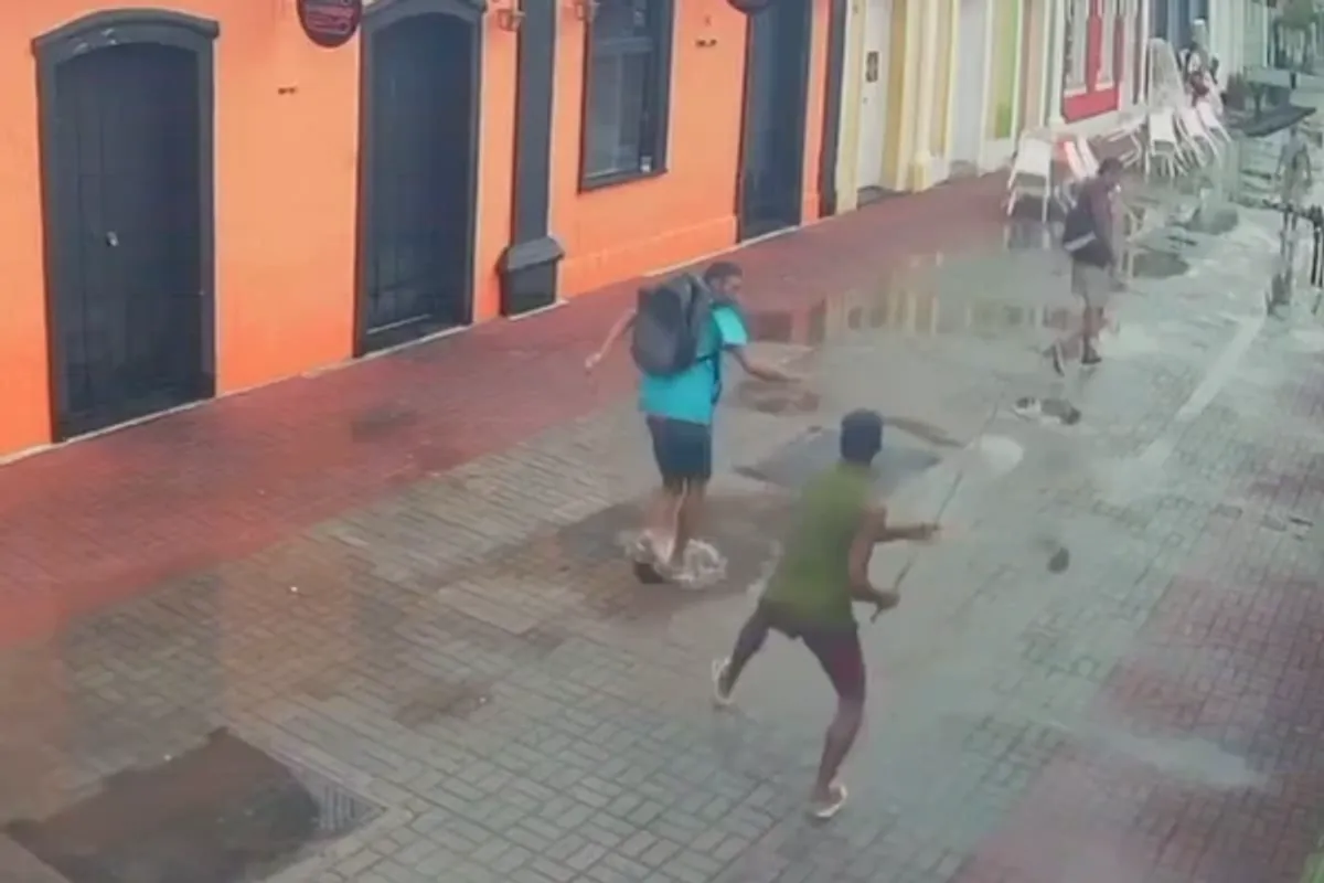 Homem Foi Preso Por Matar Pessoa Em Situação De Rua Com Barra De Ferro. | Foto: Divulgação | Imagens de câmeras de segurança