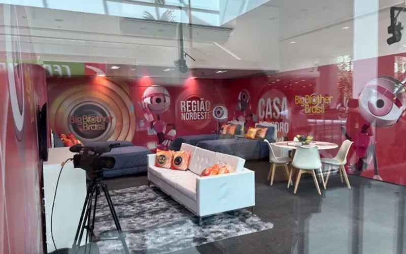 A din&acirc;mica da Casa de Vidro permite que o p&uacute;blico acompanhe os candidatos em tempo real antes da defini&ccedil;&atilde;o oficial do elenco/Foto: Foto: Luzia Carrera/Aratu On