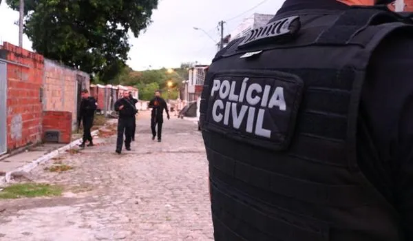 Operação contra "BDM" e "Tropa do A" mira chefões do tráfico e faz prisões na Bahia 