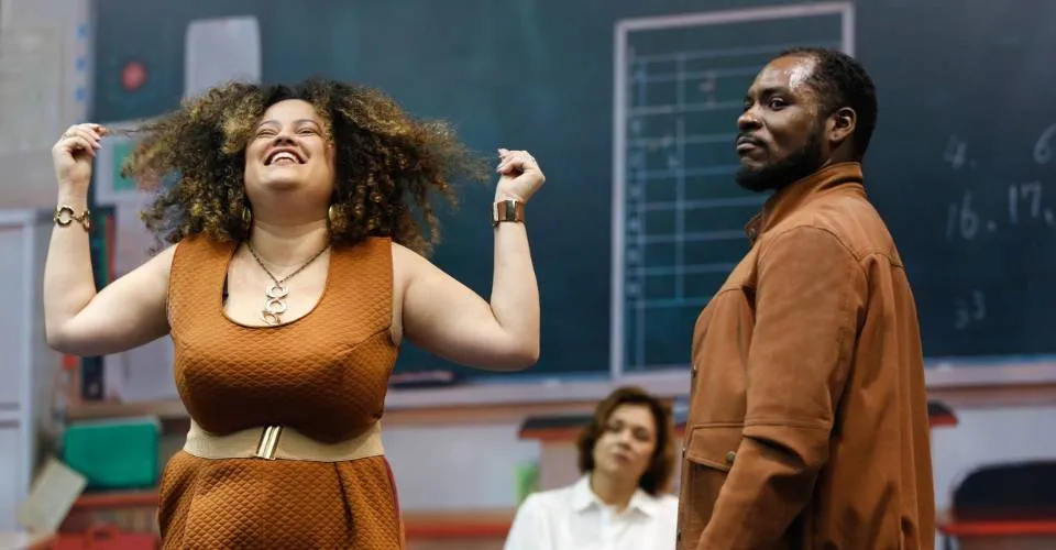 Caixa Cultural Salvador apresenta espetáculo sobre racismo 'Para Meu Amigo Branco' na próxima semana