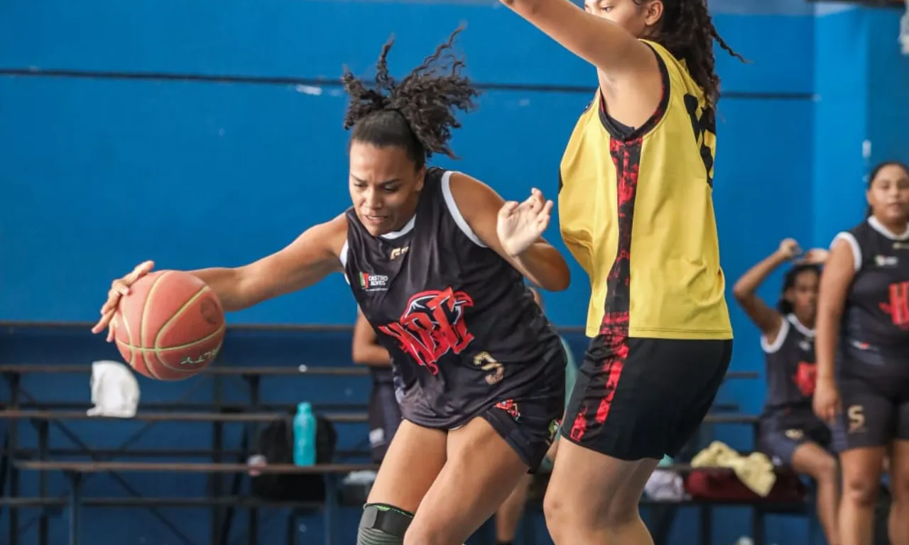 Basquete Feminino
