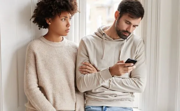 Justiça permite que homem mantenha fotos da ex nas redes sociais