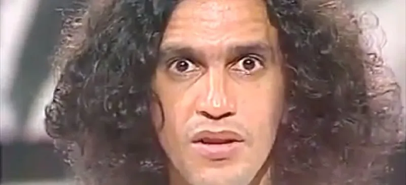 ‘TÔ CAUSANDO’!: Caetano Veloso posa de sunga e gera ‘titi’ nas redes sociais; Veja