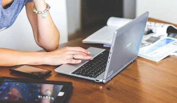 Aplicativos gratuitos e a baixo custo ajudam a aprender inglês na quarentena; confira