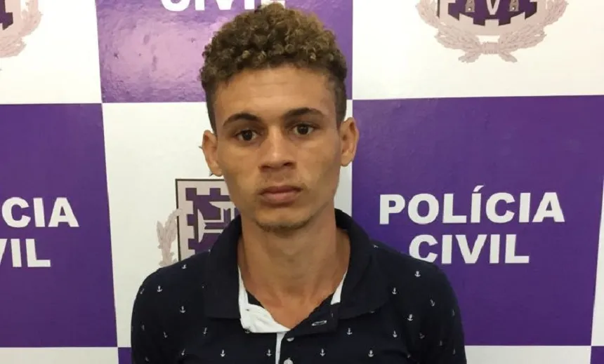 Traficante é preso em flagrante em Itabuna com dinheiro, arma e munições