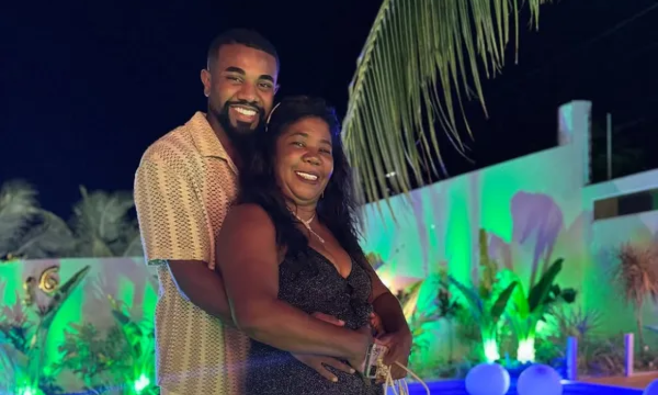 Segundo Davi, a primeira decis&atilde;o ap&oacute;s o fim do reality foi melhorar as condi&ccedil;&otilde;es de vida dos pais. | Foto: Redes Sociais