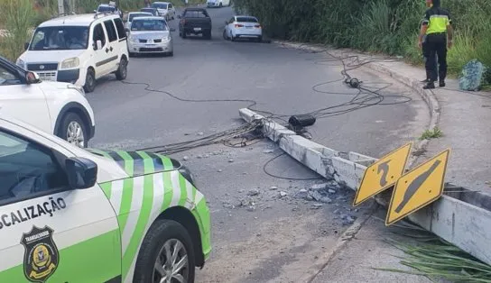 Poste caí e deixa importante via de Salvador parcialmente interditada; confira 