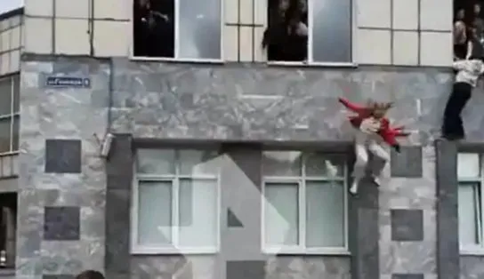 Movido pelo ódio, jovem mata pelo menos oito dentro de universidade e vídeos mostram desespero; ele contou tudo nas redes