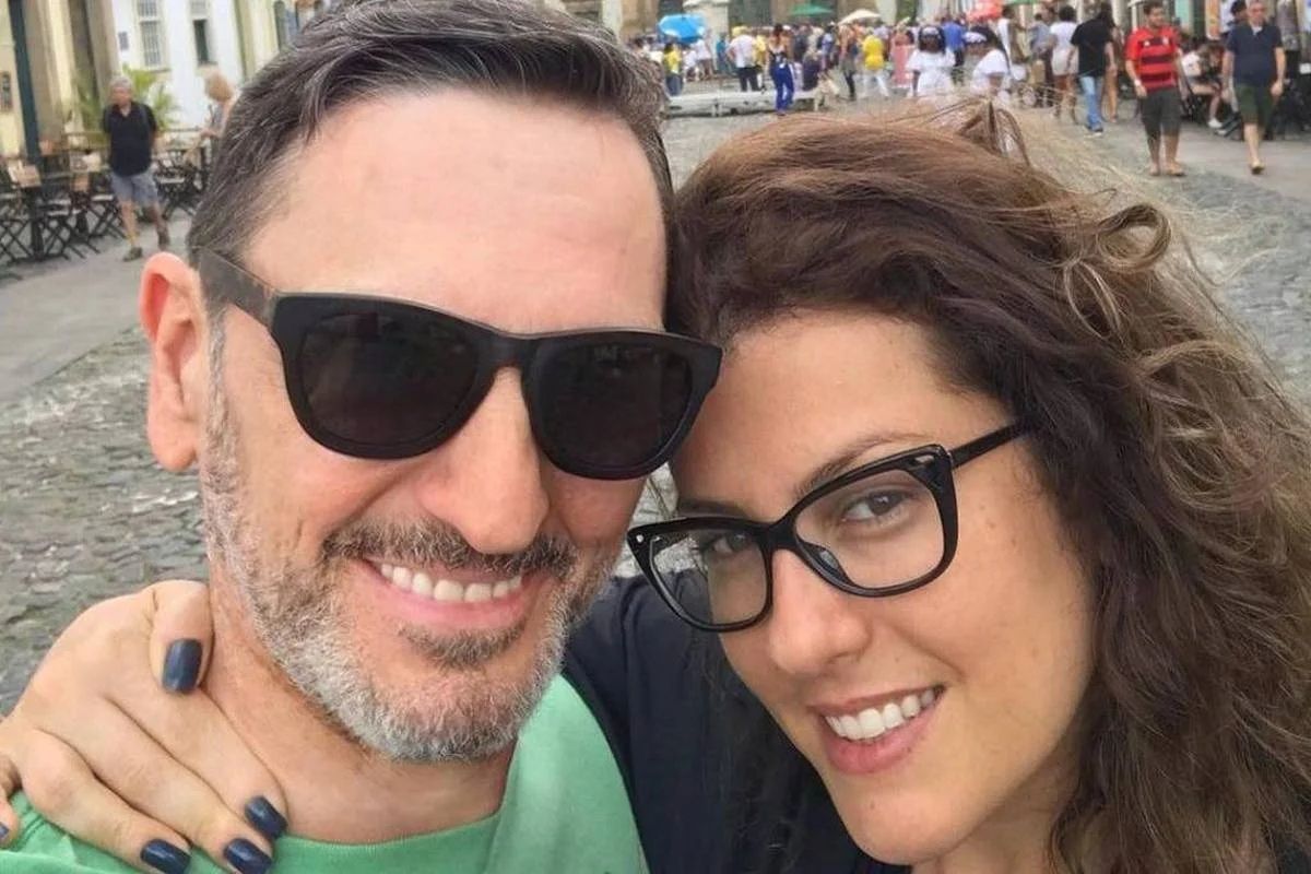 Justi&ccedil;a pro&iacute;be Paulo Miklos de se aproximar de Renata Galv&atilde;o. Foto: Divulga&ccedil;&atilde;o