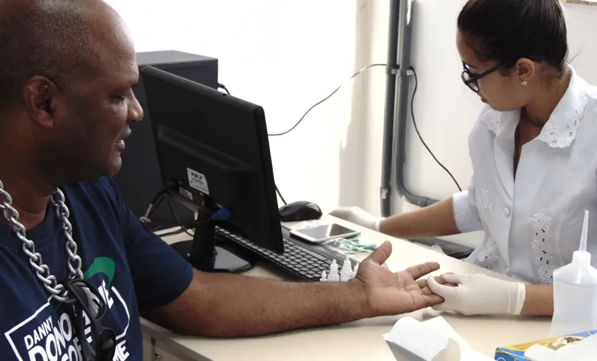 Testes rápidos para HIV e hepatites são realizados até sexta-feira, em Lauro de Freitas