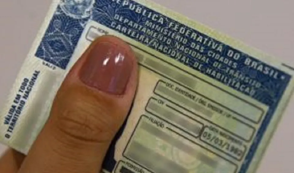 Correios vão começar a entregar CNH em casa, na Bahia; veja detalhes