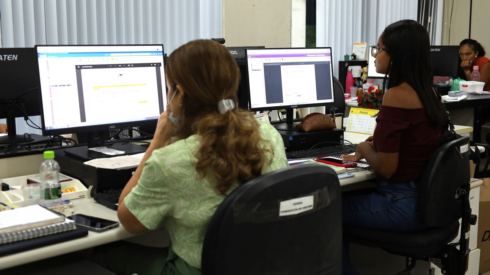  Jer&ocirc;nimo Rodrigues anunciou a mudan&ccedil;a na data de comemora&ccedil;&atilde;o do Dia do Servidor P&uacute;blico para os funcion&aacute;rios estaduais da Bahia