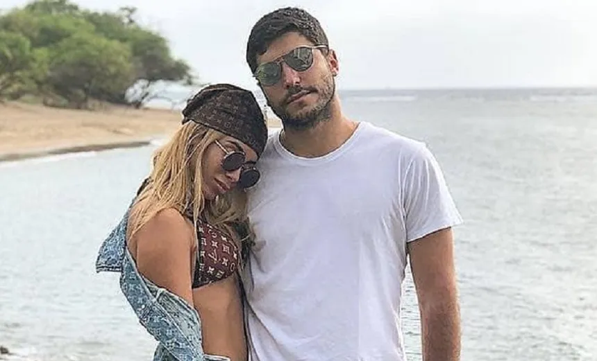 Anitta desabafa no Instagram: &#8220;Quantas vezes pegou no telefone hoje sem ter motivo algum?&#8221;