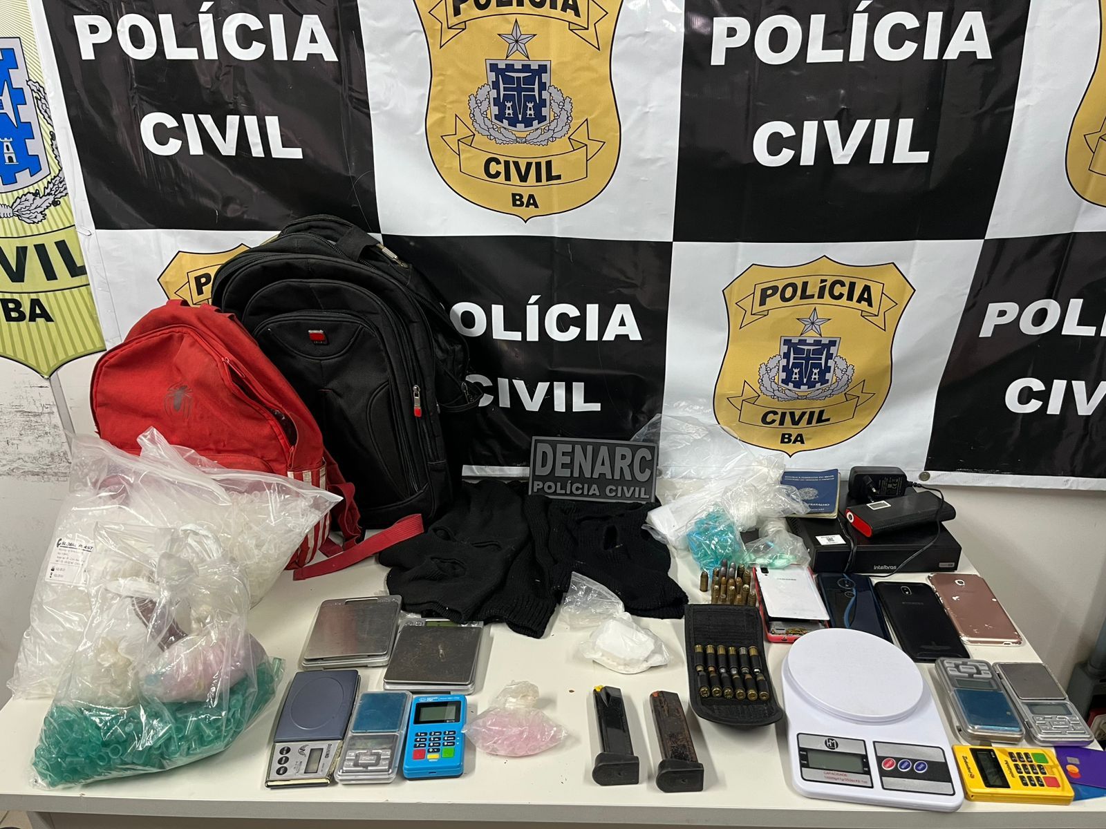 A Operação Proteger tem como objetivo desarticular redes criminosas que atuam na capital baiana. | Foto: Ascom/PCBA