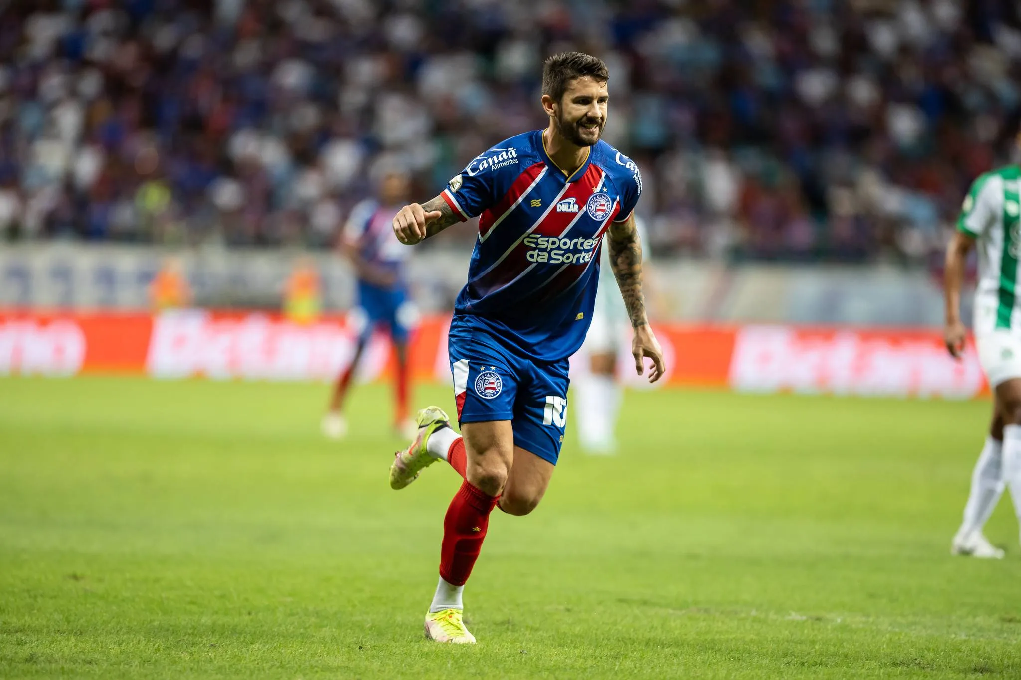 Bahia faz 2 a 0 no Juventude, mantém 100% em casa e retorna ao G-4 do Brasileirão