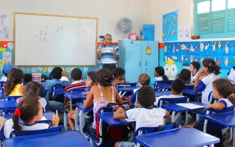 Apesar De Avanços Nas Negociações, Não Houve Acordo De Reajuste Salarial Dos Professores