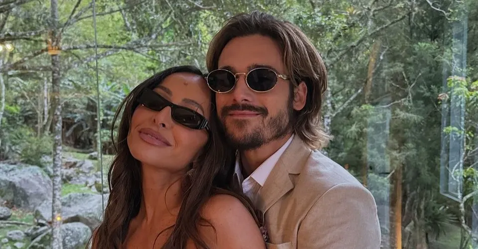 Grávidos: Sabrina Sato e Nicolas Prattes confirmam que estão à espera do primeiro filho
