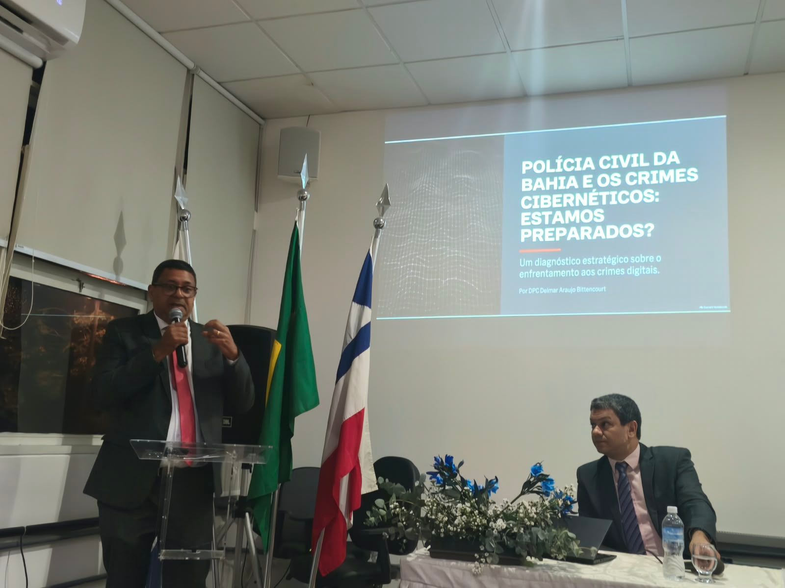 Dr. Delmar Ara&uacute;jo Bittencourt