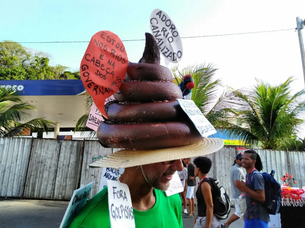 PIPOCA INDIGNADA: Grupos se organizam em “bloquinho” para protestar durante Carnaval