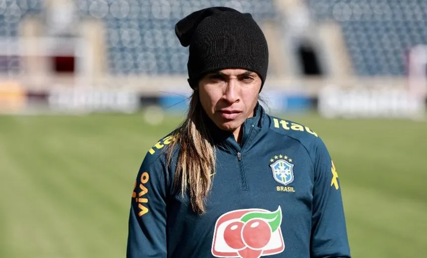 Vadão confirma Marta fora da estreia do Brasil na Copa do Mundo neste domingo