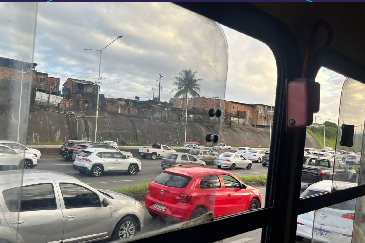 Tr&acirc;nsito Intenso Causa Congestionamento De Cerca De 2 Horas Na Br 224 Em Dire&ccedil;&atilde;o a Feira De Santana. | Foto: Rosana Bomfim Aratu On