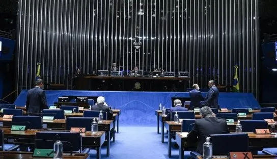 Senado aprova MP com piso permanente de R$ 400 para Auxílio Brasil; matéria segue para sanção presidencial